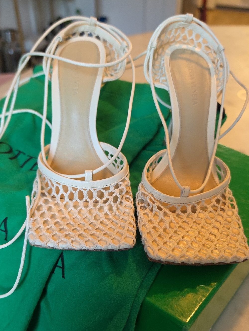 Bottega Veneta White Fishnet Lace-Up Stiletto Heels Size 7.5 - Picture 11 of 16